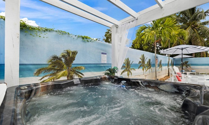 Country Walk House | Beautiful PoolSide Vacation Home w/Cinema Game Rm