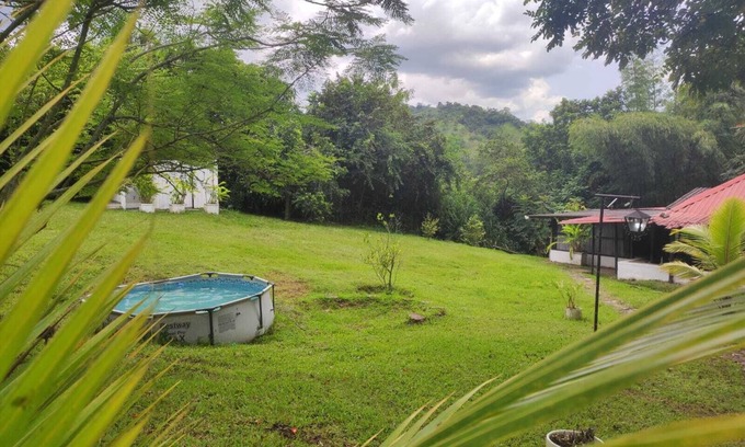 Villeta Villa | Beautiful private villa surrounded by nature 2 hours from Bogotá
