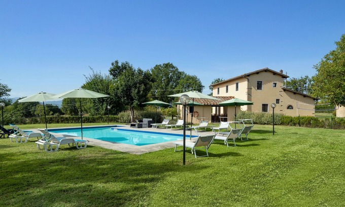 Borgo San Lorenzo Villa | Beautiful private villa with WIFI, A/C, private pool, TV, patio, pets allowed and parking