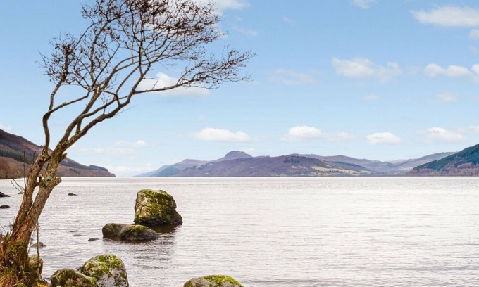 Invermoriston House | Beautiful private villa for 4 guests with WIFI, TV, patio and parking