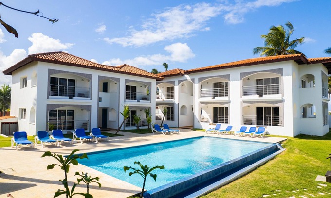 Cabarete Villa | Beautiful Private 10 Bedroom Beachfront Villa with hotel amenities