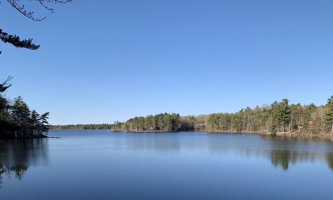 LaBelle House | Beautiful, private Lakefront Cottage on Ponhook Lake by Bridgewater, Nova Scotia