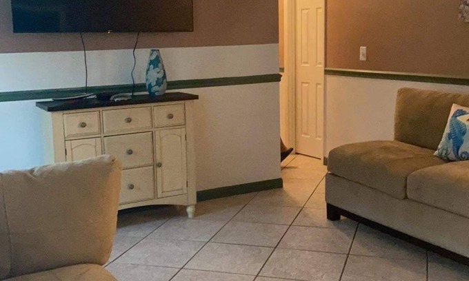 Port Saint Lucie House | Beautiful private 4 bed family home w/pool . Sleep 10 people