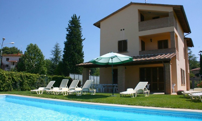 Lucignano Villa | Beautiful private villa for 12 people with WIFI, private pool, TV, balcony and parking