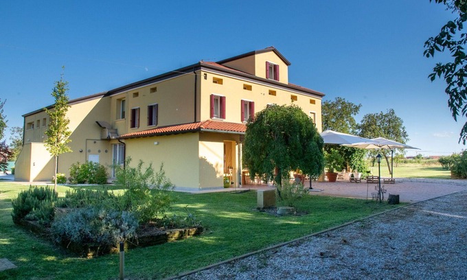 Noventa Padovana Villa | Beautiful private villa for 7 guests with WIFI, A/C and parking