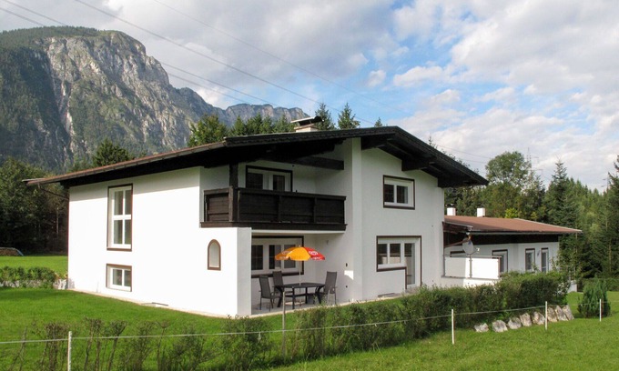Angerberg House | Beautiful private villa for 10 guests with TV, terrace, pets allowed and parking