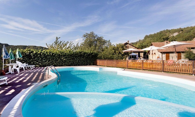 Palazzuolo sul Senio Villa | Beautiful private villa with WIFI, hot tub, private pool, TV, panoramic view and parking