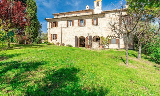 Offida Villa | Beautiful private villa for 10 people with WIFI, panoramic view and parking, close to Ascoli Pic...