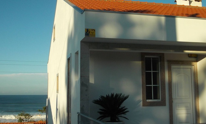 Vila Praia de Ancora Villa | Beautiful villa with terrace and garden, near the beach with beautiful ocean view