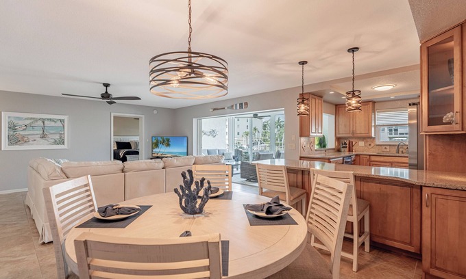 Historic District Condo | Beautiful Punta Gorda Condo - Walking Distance to Fisherman's Village
