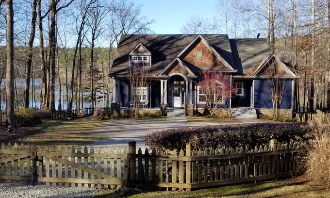 Lake Oconee House | Beautiful, Quiet location on Lake Oconee