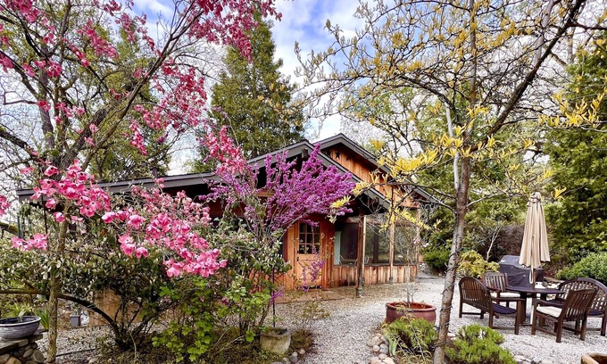 Miramonte House | Beautiful ranch cottage close to Kings Canyon and Sequoia National Parks
