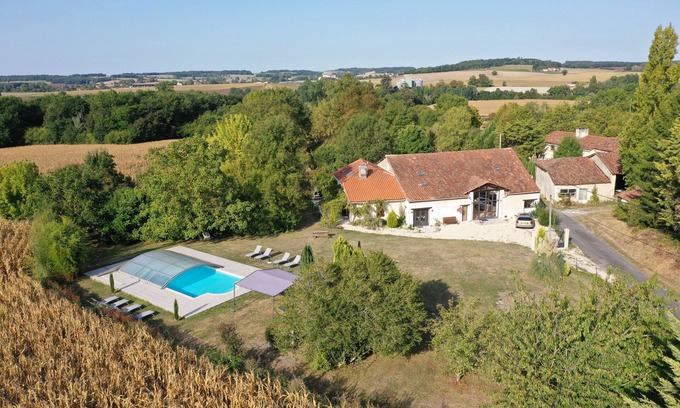 Juignac House | Beautiful Relaxing Retreat with Private Swimming Pool