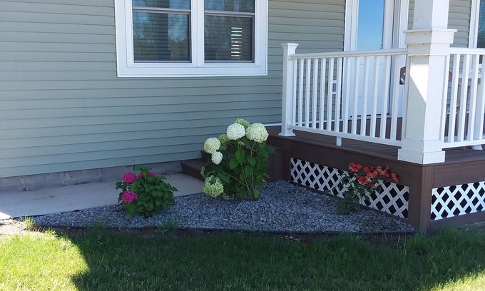 Ingalls House | Beautiful Remodeled house, with a boat dock available