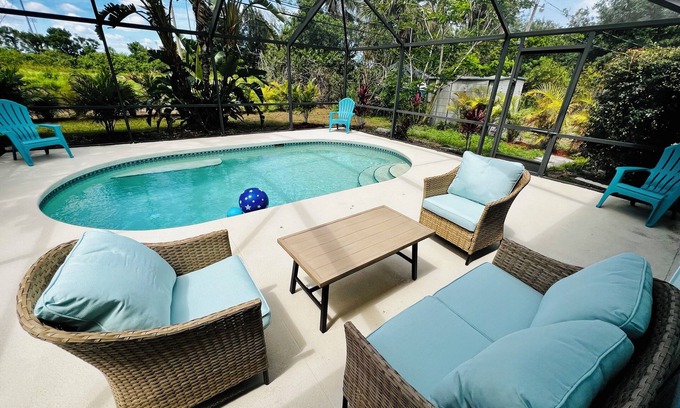 Vero Beach House | Beautiful Renovate Home Jacuzzi Pool Heated WiFi Vero Beach