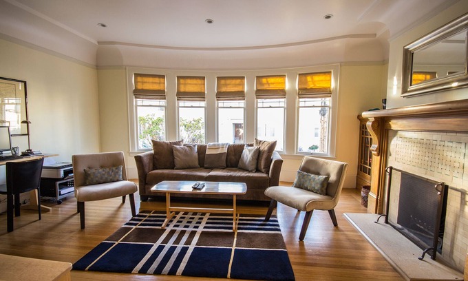 Richmond District Apartment | Beautiful renovated flat near Golden Gate Park - high speed Wi-Fi; elevator