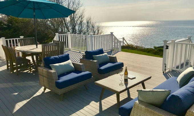 Greenport West House | Beautiful Renovated Beachfront Home