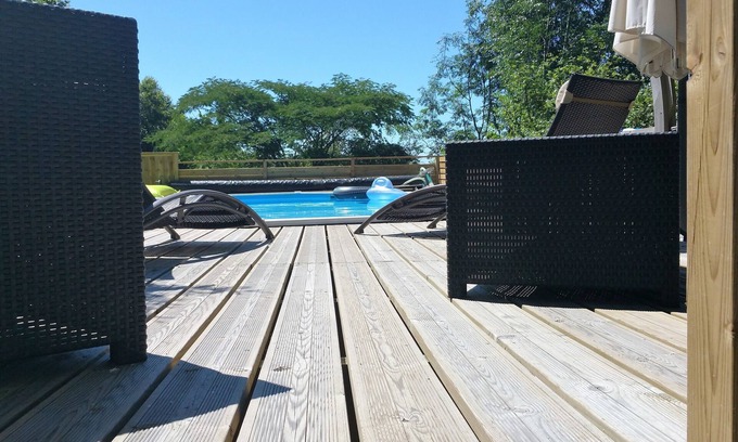 Voutezac House | Beautiful renovated modern barn - heated pool july and august + jacuzzi.