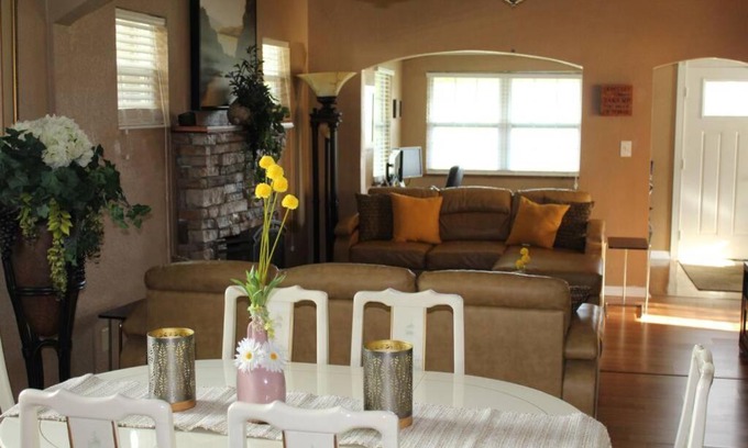 Eustis House | Beautiful retreat, hot tub & outdoor living space.