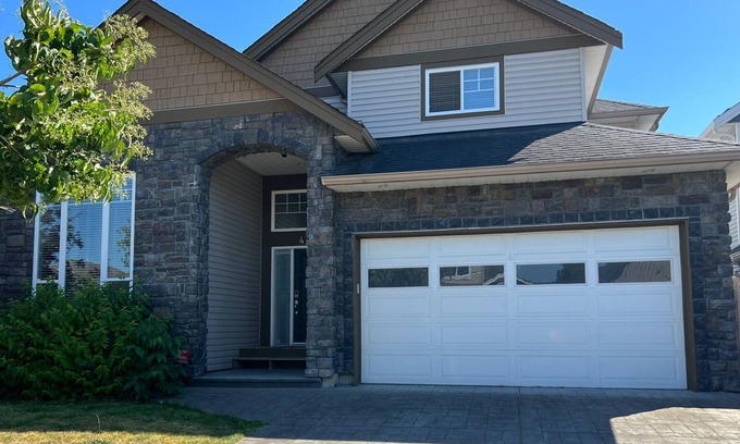 Sardis House | Beautiful river property with 4 bedrooms