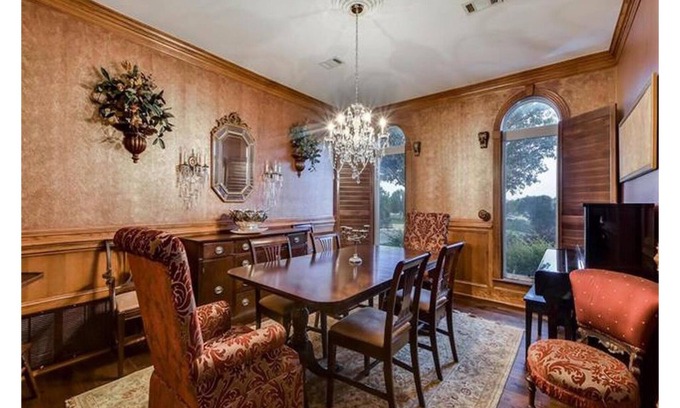 Hutto House | Beautiful river property on 24 acres with spectacular views!