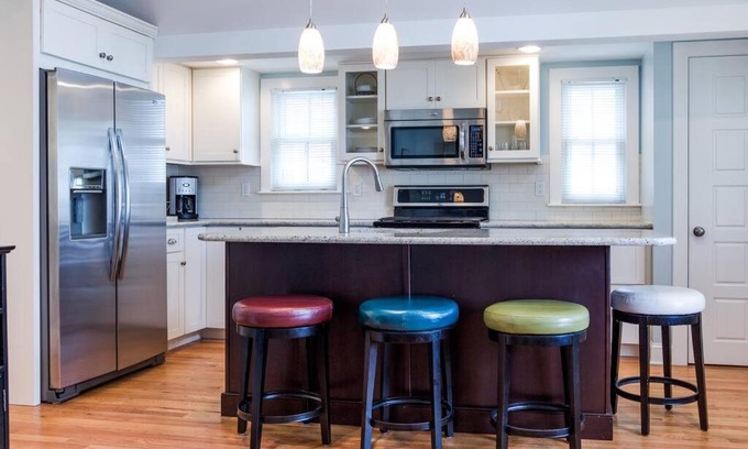 Ocean Grove Apartment | Beautiful & Romantic 1BR Cottage