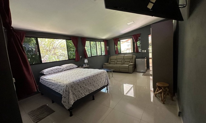Suchitoto Bed & Breakfast | Beautiful room surrounded by nature, near the city of Suchitoto