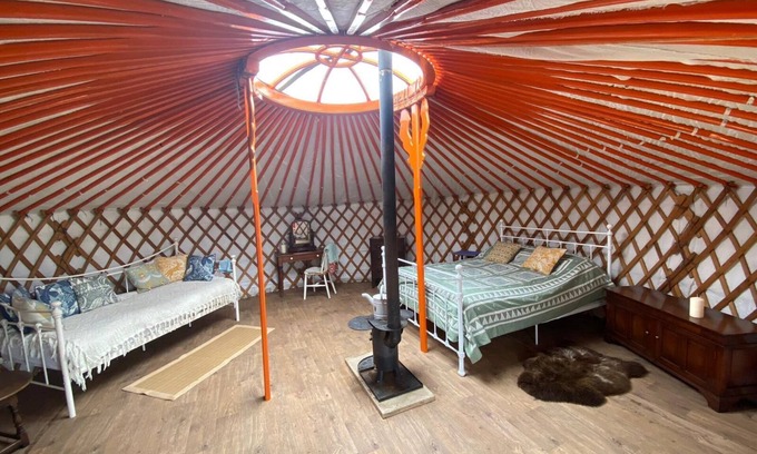 Redlynch Cabin | Beautiful Rural Yurt with Wood Fired hot tub