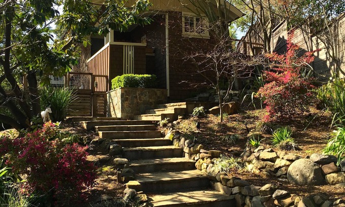 San Anselmo House | Beautiful San Anselmo cottage