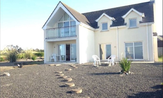 Islandmagee House | Beautiful Sea Views on Islandmagee close to the Antrim Coast
