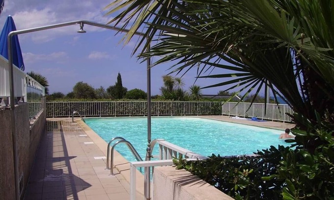 Prunete Apartment | Beautiful seafront apartment overlooking Monte Christo Island