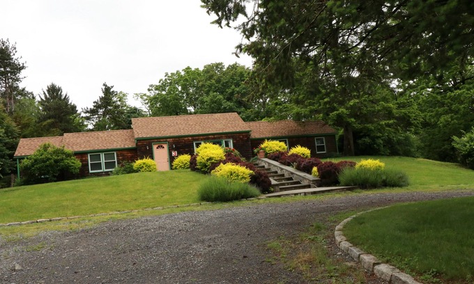 Mountainville Cottage | Beautiful, Secluded, Country Cottage, With 30x60 In-Ground Pool.