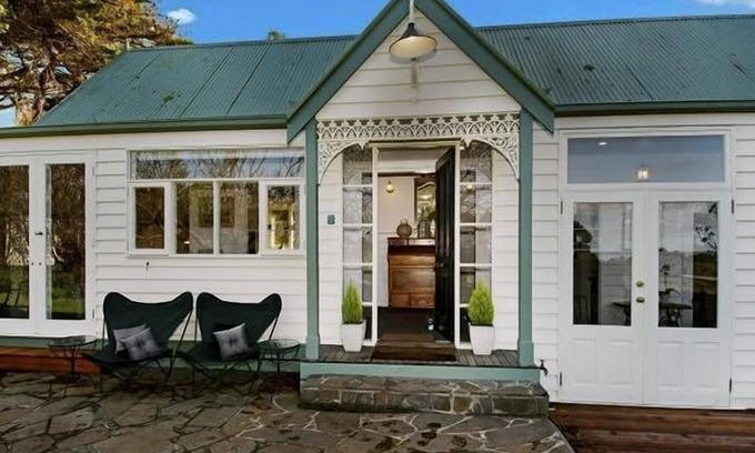 Shoreham Cottage | Beautiful Shoreham cottage and views
