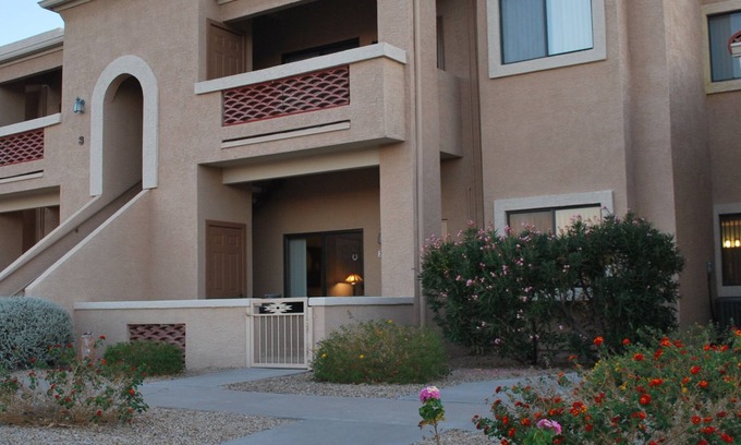 Fountain Hills Condo | Beautiful Single-level 2/Bed, 2/Bath Condo with Mountain Views