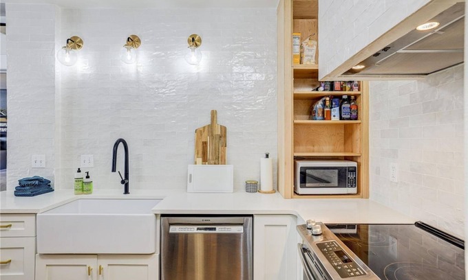 Winter Park Condo | Beautiful Ski In Ski Out 2 bedroom steps to Gondola