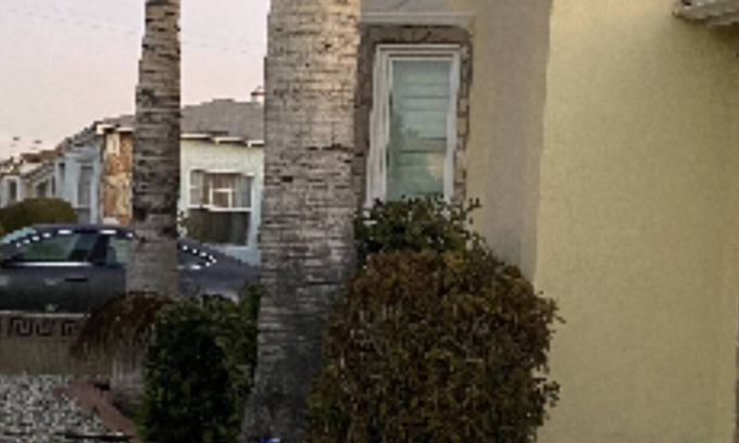 Los Angeles House | Beautiful So Fi Stadium castle home