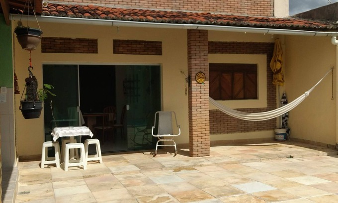 Emaus House | BEAUTIFUL SOBRADO WITH POOL FOR UP TO 10 GUESTS.