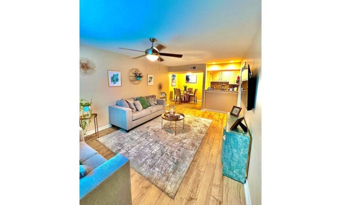 Brookhollow Apartment | Beautiful/Spacious 2 Bedroom Houston near Galleria