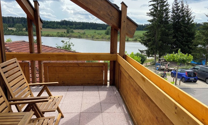 Hubertshofen Condo | Beautiful spacious vacation apartment directly on the Kirnbergsee for up to 6 people