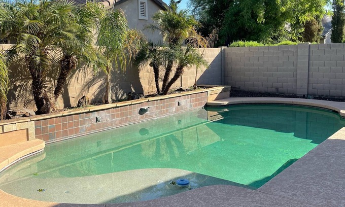 Marley Park House | Beautiful, spacious home with pool & putting green, perfect for snow birds!