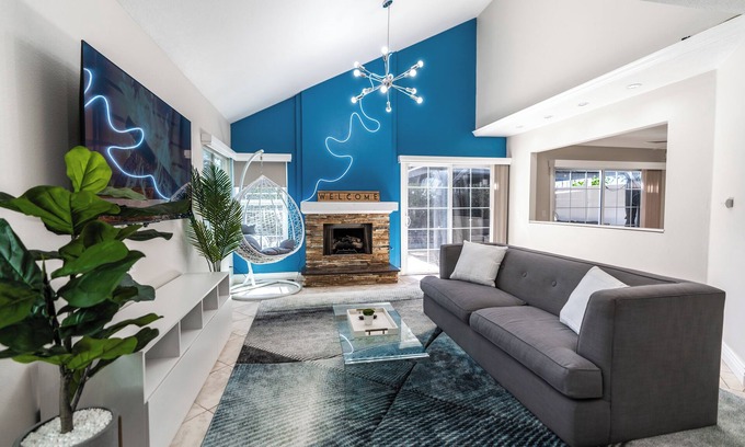 North Tustin House | Beautiful Spacious Home Minutes to Disney