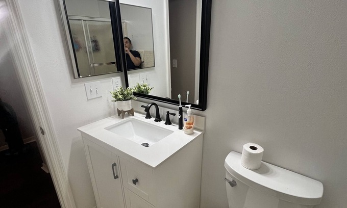 Sanford House | Beautiful spacious Lake view town house.