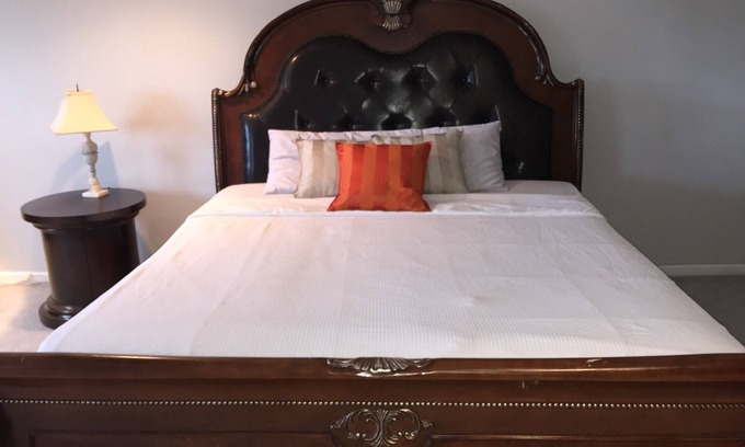 Marine Park Condo | Beautiful Spacious Master BedRoom