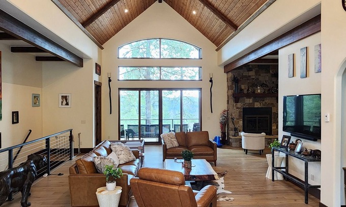 Durango - Purgatory House | Beautiful spacious mountain home 15 minutes from downtown Durango