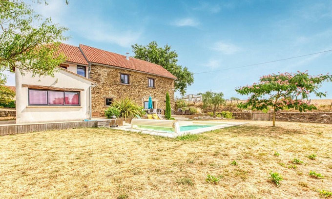 Padies House | Beautiful stone house from 1900 in fantastic area.