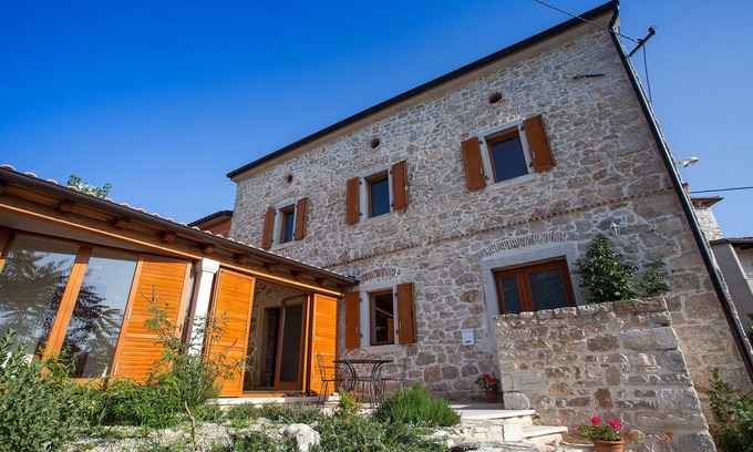 Dracevac House | Beautiful stone house, renovated old istrian rural cottage