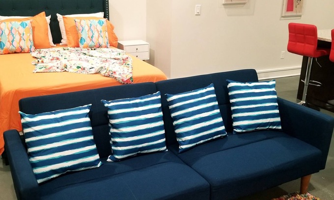 Riverside Apartment | Beautiful Studio Apt#2 in heart of Riverside