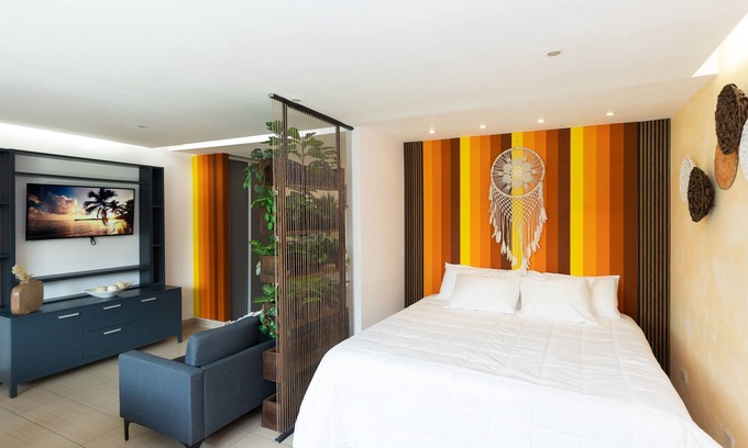 El Cangrejo Apartment | Beautiful studio apartment with Kitchenette / Near Metro station and Cultural Area