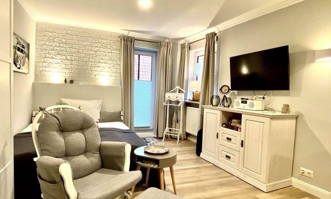 Itzehoe Apartment | Beautiful studio "Sylt" in the heart of Itzehoe
