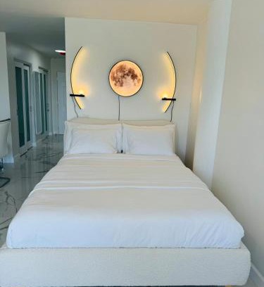 North Bay Village Apartment | Beautiful Studio w Amazing View of Miami Skyline